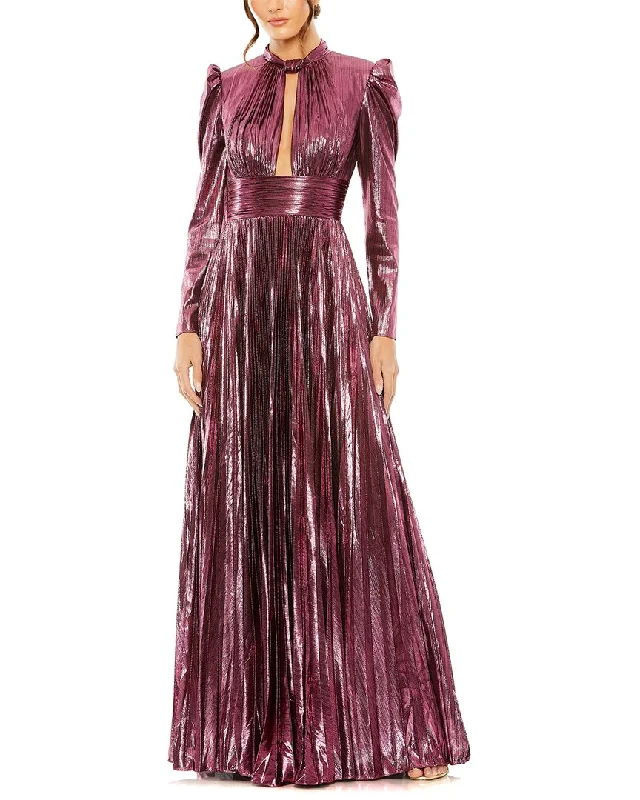 Final Markdown Mac Duggal Keyhole Neck Heat Pleat Metallic Gown