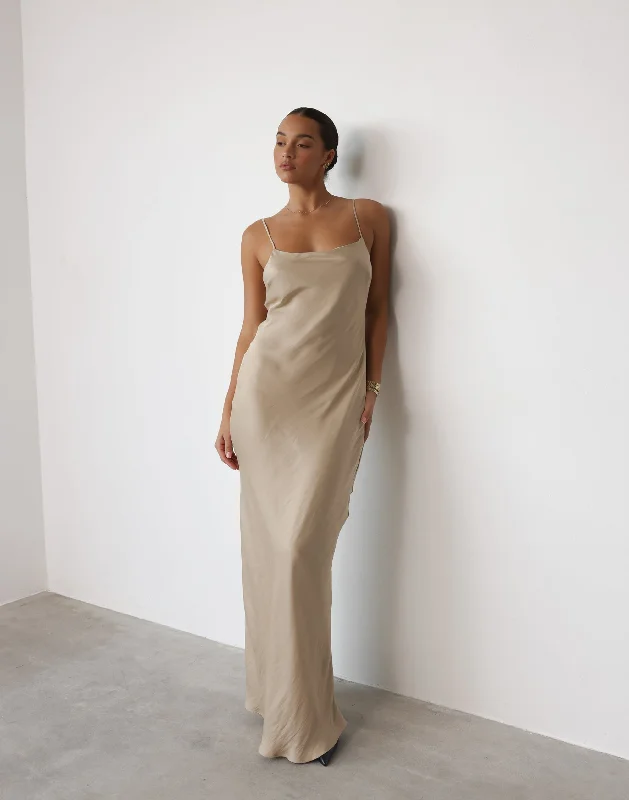 Instant Discount Aspen Maxi Dress (Sand)