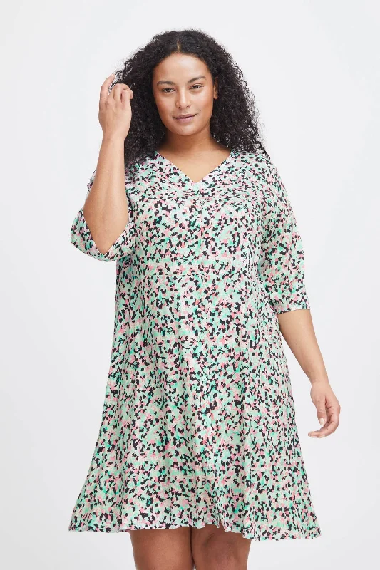 Early Access Viscose Dress in Green Print