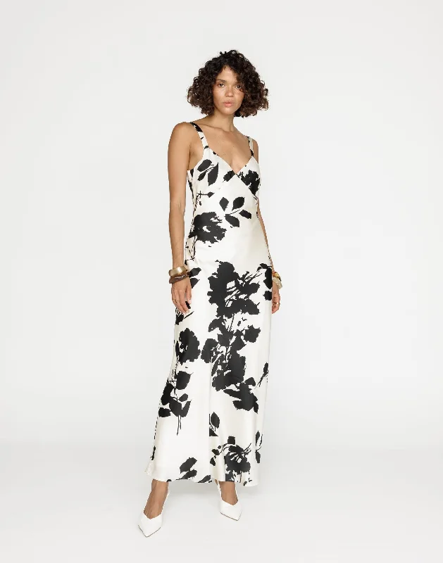 Quick Sale Zaya Maxi Dress (Noir Bloom)