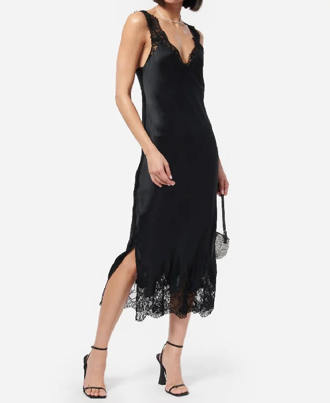 Deep Discounts Ramila Dress In Black
