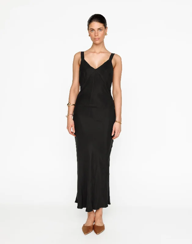 Season Finale Sale Kirsty Maxi Dress (Black)