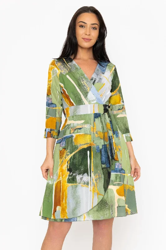 Bonus Savings Carly Knee Length Dress in Khaki Print