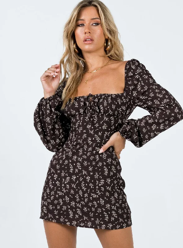 Weekend Flash Sale Lyndon Long Sleeve Mini Dress Brown