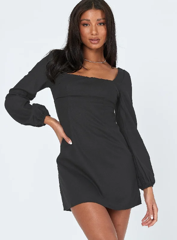 Overstock Sale Hastings Long Sleeve Mini Dress Black