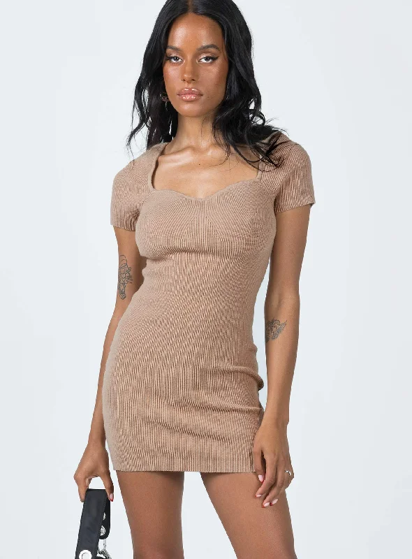 Super Bargain Ellisen Mini Dress Beige