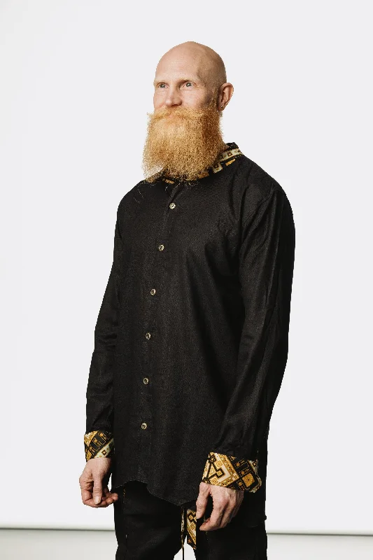 Black w/ Chakana