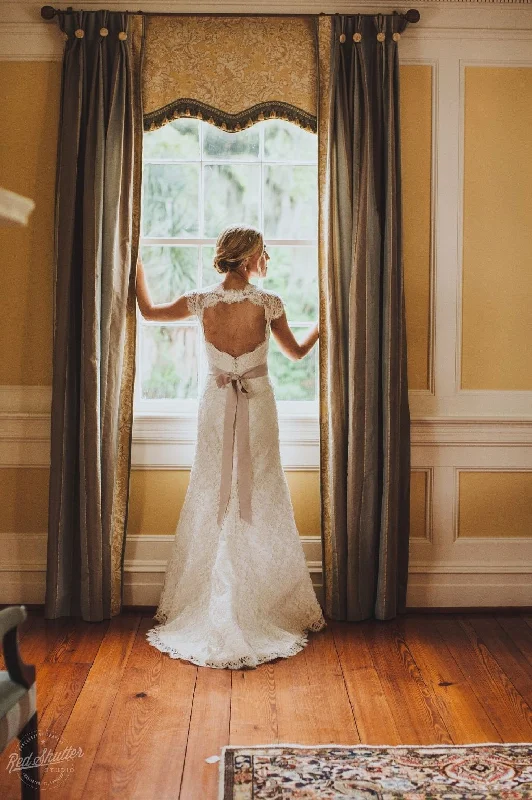 Act Fast Modern Trousseau Katie