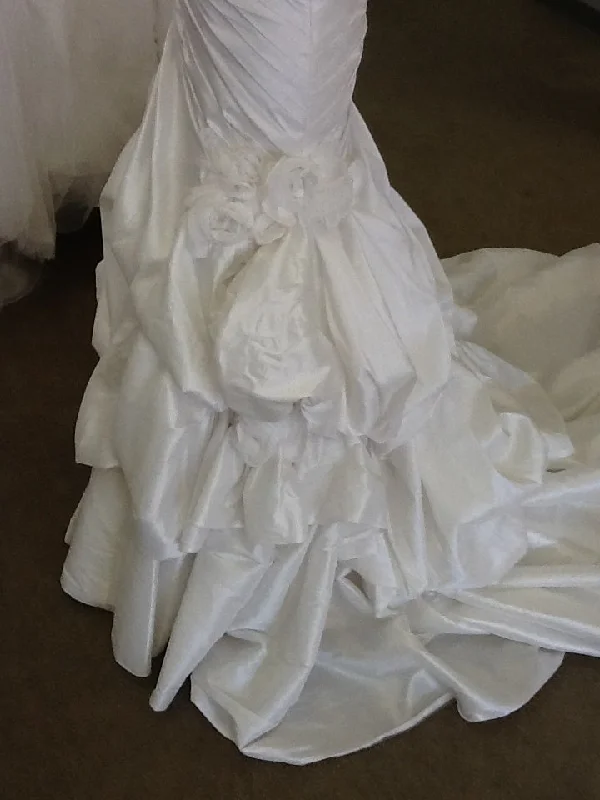 Big Discounts Pronovias 51611