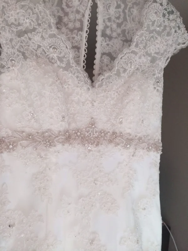 Daily Deals David's Bridal T3299