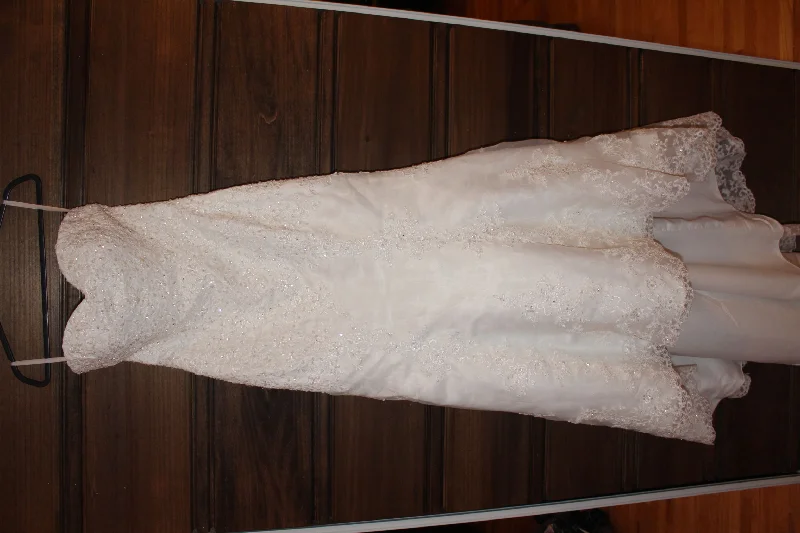 Take Advantage Other Lace and Tulle