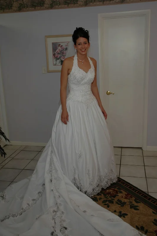 Last Chance David's Bridal T8607