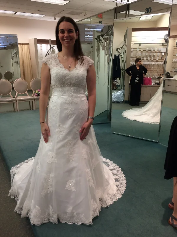Early Bird Discount David's Bridal T3299