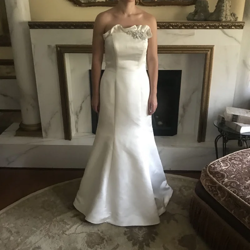 Stock Up and Save David's Bridal SWG9905
