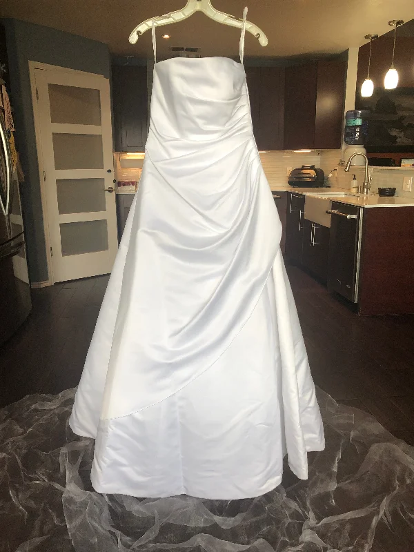 Amazing Deals David's Bridal T8076