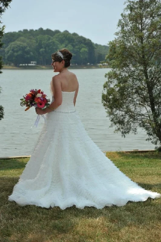 Unmissable Offer David's Bridal swg9902
